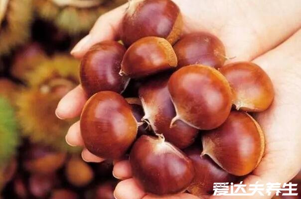 板栗怎么去皮和壳,选择合适的品种/划个口子用开水煮