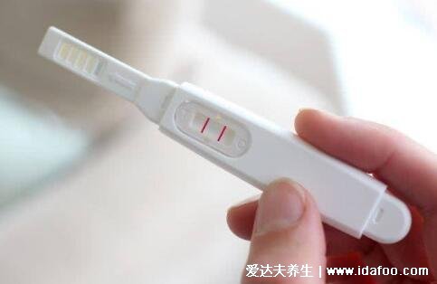 刚怀孕有什么症状和反应,留意尿频/停经/乏力嗜睡/胸部胀痛等现象