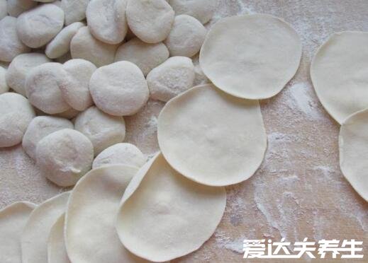 高筋面粉适合做什么,面条/面包/饺子皮/馒头都不错(附制作方法)