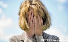 焦虑症的5个具体表现，坐立不安/睡眠质量差