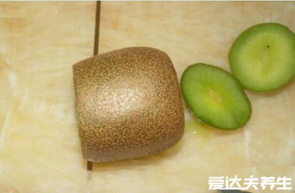 猕猴桃怎么去皮怎么吃,两种去皮法/三种食用方法(附功效)