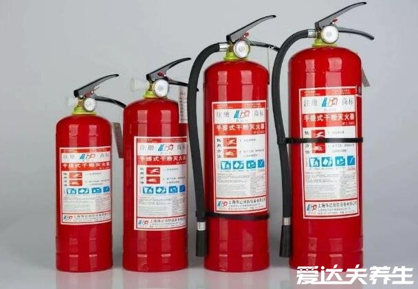 灭火器的使用五个步骤,熟记5字口诀看/提/拔/瞄/压
