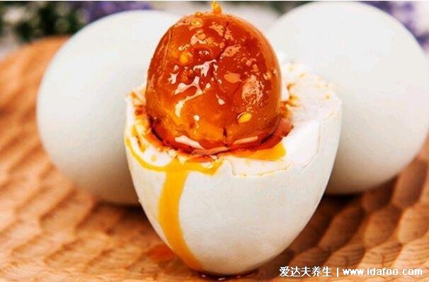 鸭蛋的营养价值及功效与作用,可缓解小孩积食/促进骨骼发育