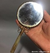 8种东西别放床头会招鬼，早起必备的闹钟千