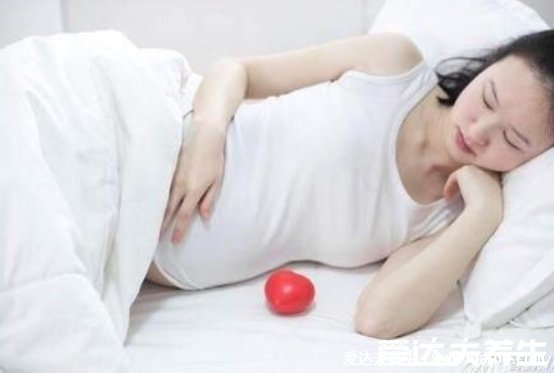 B超有两点基本是男孩，三条线是女孩(图片)