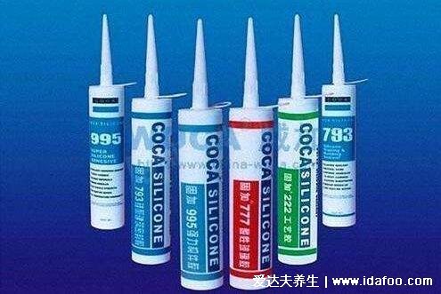 玻璃胶多久能干,表面干2小时彻底干48小时(中性48小时酸性24小时)
