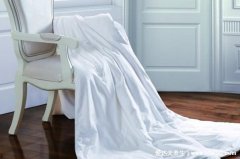 蚕丝被怎么洗涤和保养方法，做到这几点让