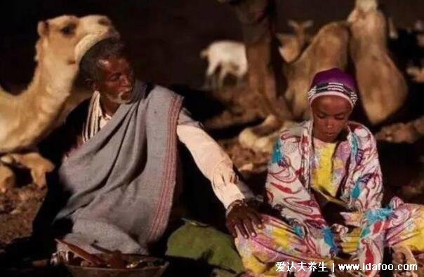 割礼是割女性什么部位，割礼的意义是什么(残忍割掉外生殖器)