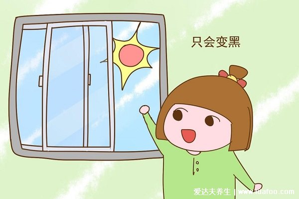 隔着玻璃晒太阳有用吗,钙的吸收帮助不大(合成维生素D的紫外线被阻断)