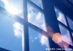 隔着玻璃晒太阳有用吗,只会被晒黑不能有