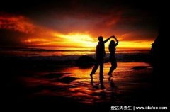 关于爱情的句子唯美短句，适合男生用来秀