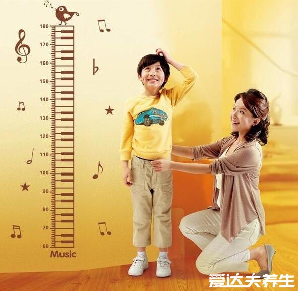 孩子睡前一招长高十厘米的方法,每晚9点前睡觉最重要