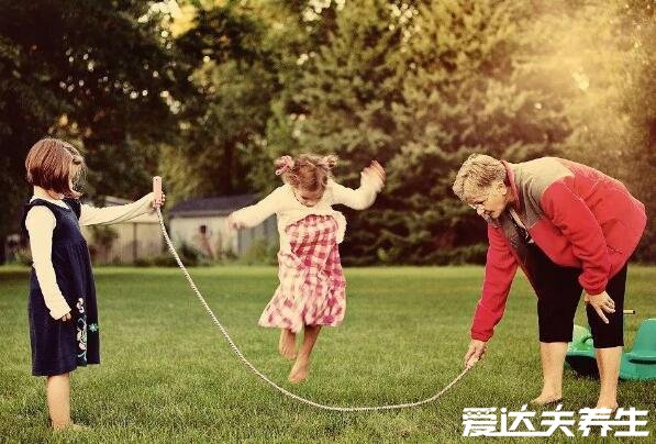 孩子睡前一招长高十厘米的方法,每晚9点前睡觉最重要