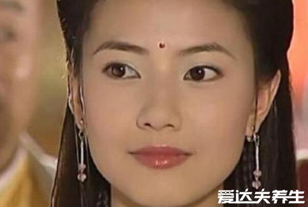 红痣与朱砂痣区别图片,两者没有区别(附朱砂痣含义)