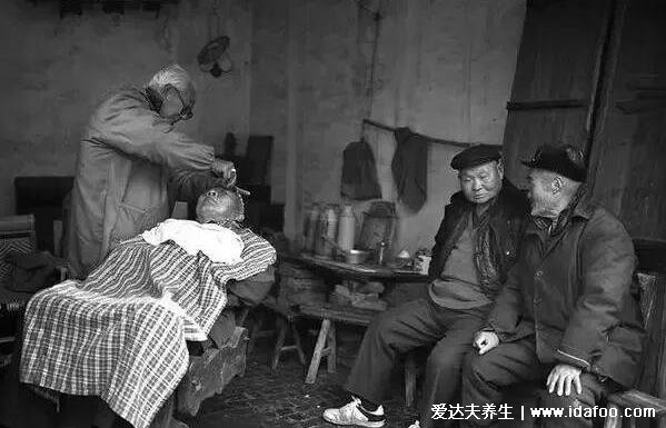 火化为什么要割内脏,会爆炸纯属谣言不割内脏也不切开腹部