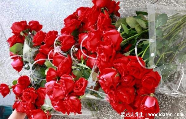 玫瑰到了花期下一句什么意思,我很想你(暗戳戳的表白情话)