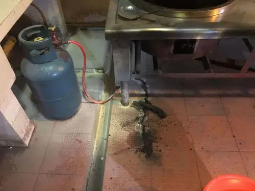 煤气罐在什么情况下会爆炸,不经常维护修理可能爆炸