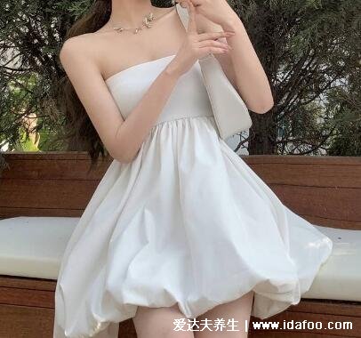 抹胸是什么东西,现代抹胸是一种时尚搭配单品(例如抹胸A字裙)