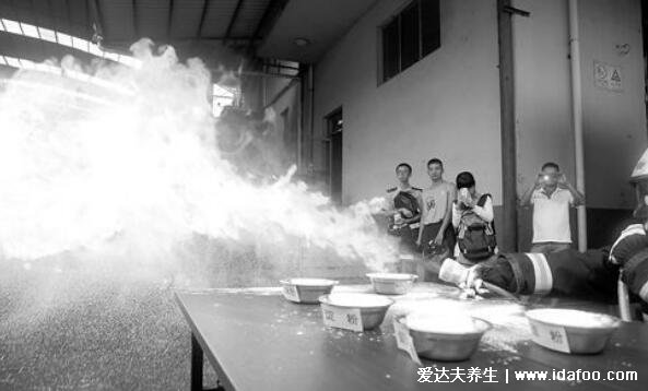 面粉爆炸的五个条件及原理,面粉遇明火威力不输炸弹