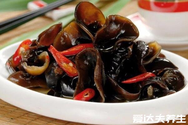 木耳泡多久就不能吃了,最好当天食用(高温环境超过8小时赶紧丢)