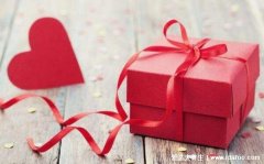 女生能记一辈子的礼物，送礼物拒绝踩坑男