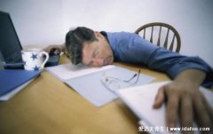 人要猝死前几天的信号,重视身体发出的求