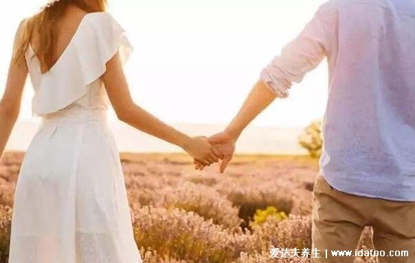 他趣的女生为什么那么主动,因为和你聊天能赚钱纯套路