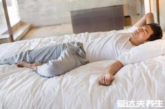 晚上睡觉出汗是什么原因男人，除了天气热