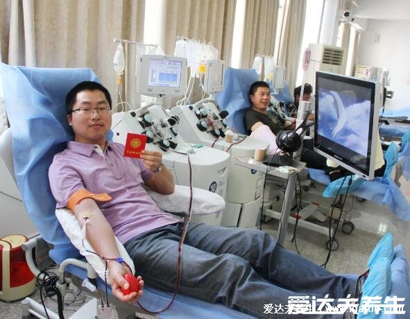 献血对身体有什么好处和坏处,可助于了解身体状况且助于骨骼造血