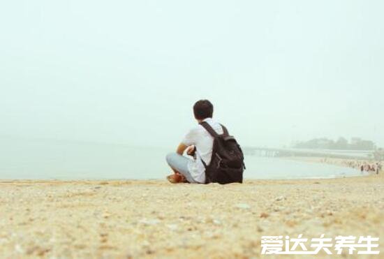 一个人安静的图片及句子,唯美安静中又带着一丝伤感