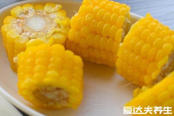 玉米煮多久会熟,甜玉米冷水下锅水开煮10分钟(附煮玉米小诀窍)