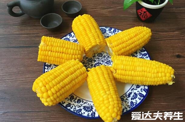 玉米煮多久会熟,甜玉米冷水下锅水开煮10分钟(附煮玉米小诀窍)