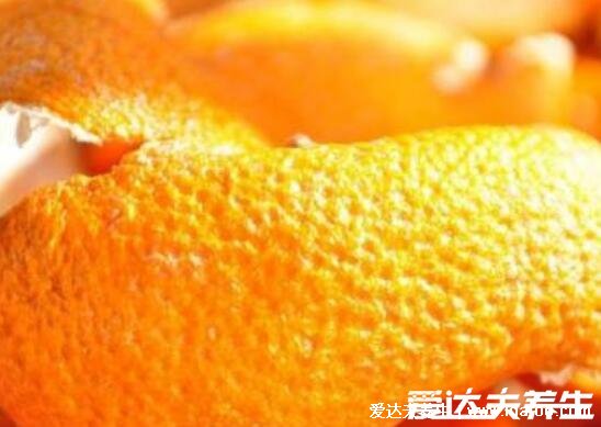蟑螂会靠近熟睡的人吗,不仅会还可以进入耳朵(耳屎可以保护我们)
