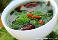 车前草怎么吃效果最好,煲汤/泡茶/炒菜都可