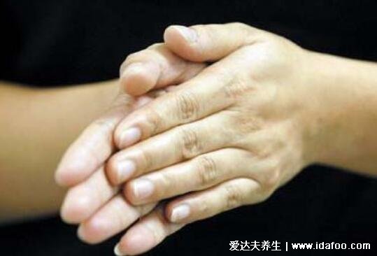 腱鞘炎3个动作自愈方法,经常热敷/按摩/伸展患处(不碰凉水)