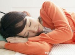 睡不着按摩三十秒入睡，按太阳穴/足三里