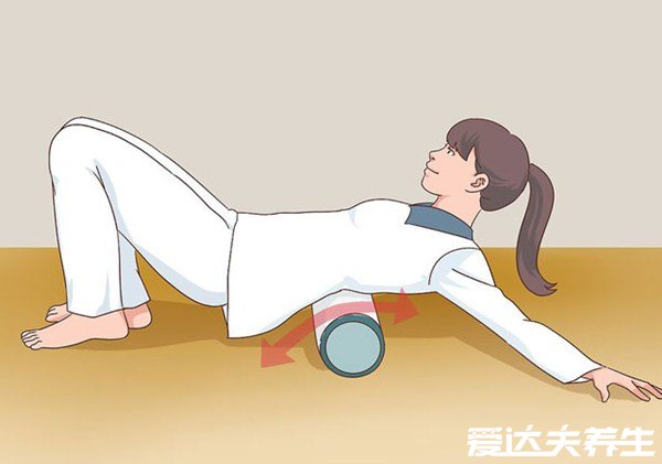 腰间盘突出正确睡姿图,平躺/婴儿睡最合适但要会垫枕头