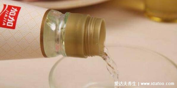 咽炎最简单的自愈方法,舌根运动刺激咽喉可常做(5个方法)