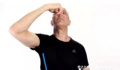 鼻子堵塞不通气怎么办，教你一个动作解决