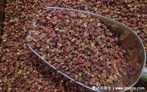 花椒贴肚脐眼正确贴法, 可搭配桂圆艾绒但易刺激皮肤(两种贴法)