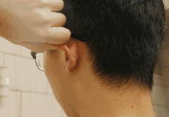 耳鸣怎么快速消除,教你一个动作消除耳鸣