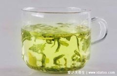 女性喝荷叶茶对月经有影响吗，喝的话容易