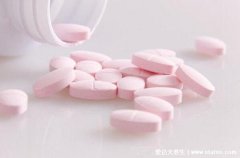 钙片什么时候吃吸收效果最好,晚饭后半个