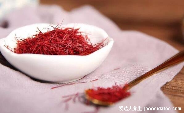 女人喝藏红花最佳时间,四个最佳时间段喝功效翻倍(冬季养生)