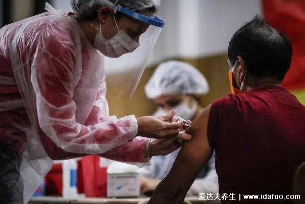 打完新冠疫苗喝酒会有事吗,不用太担心打完3-5天后可以适量喝