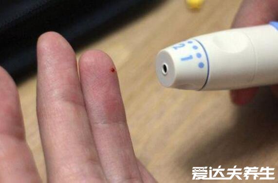 15分钟消除恐艾心理的方法,用试纸检测直接看结果准确度高