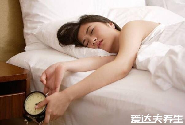 服用褪黑素害死我,大剂量服用有4大副作用你需要清楚