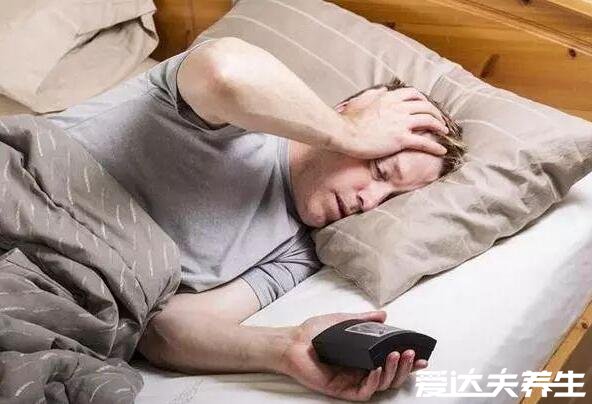 男性肝脏不好的4个表现,容易疲倦还会导致性欲下降
