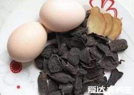 何首乌的正确吃法，不仅能生吃用来泡水泡酒也非常好