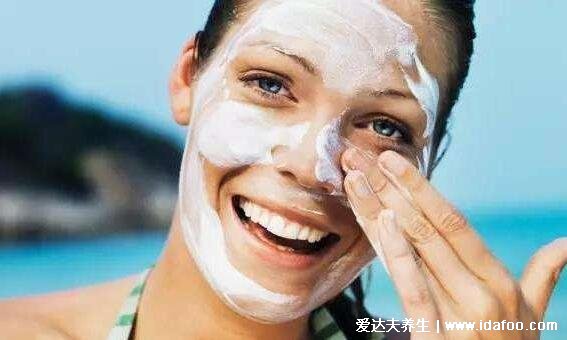 晒伤后皮肤发红怎么修复小妙招,先冰敷再涂抹芦荟胶/黄瓜片